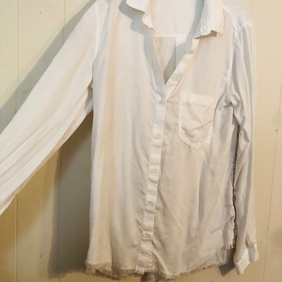 Button down - Picture 1 of 3